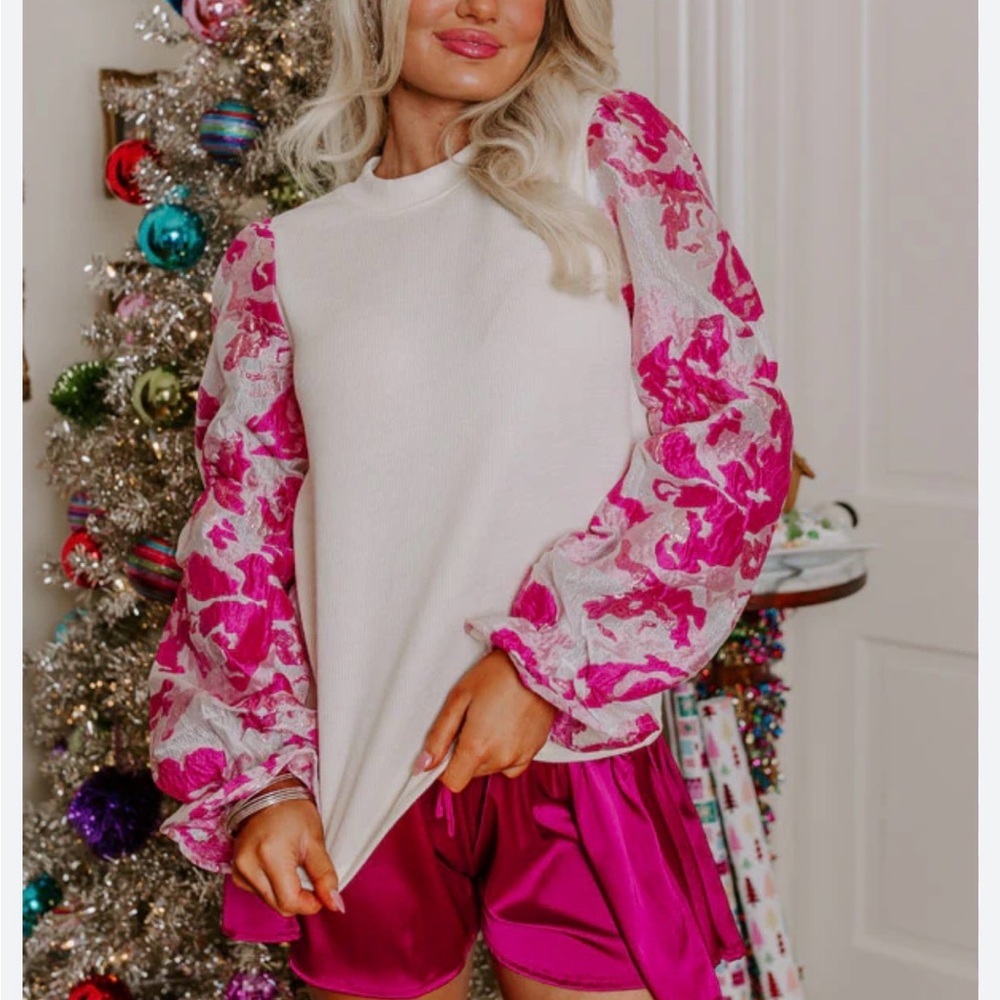 THML Boutique Metallic Jacquard Puff Sleeves